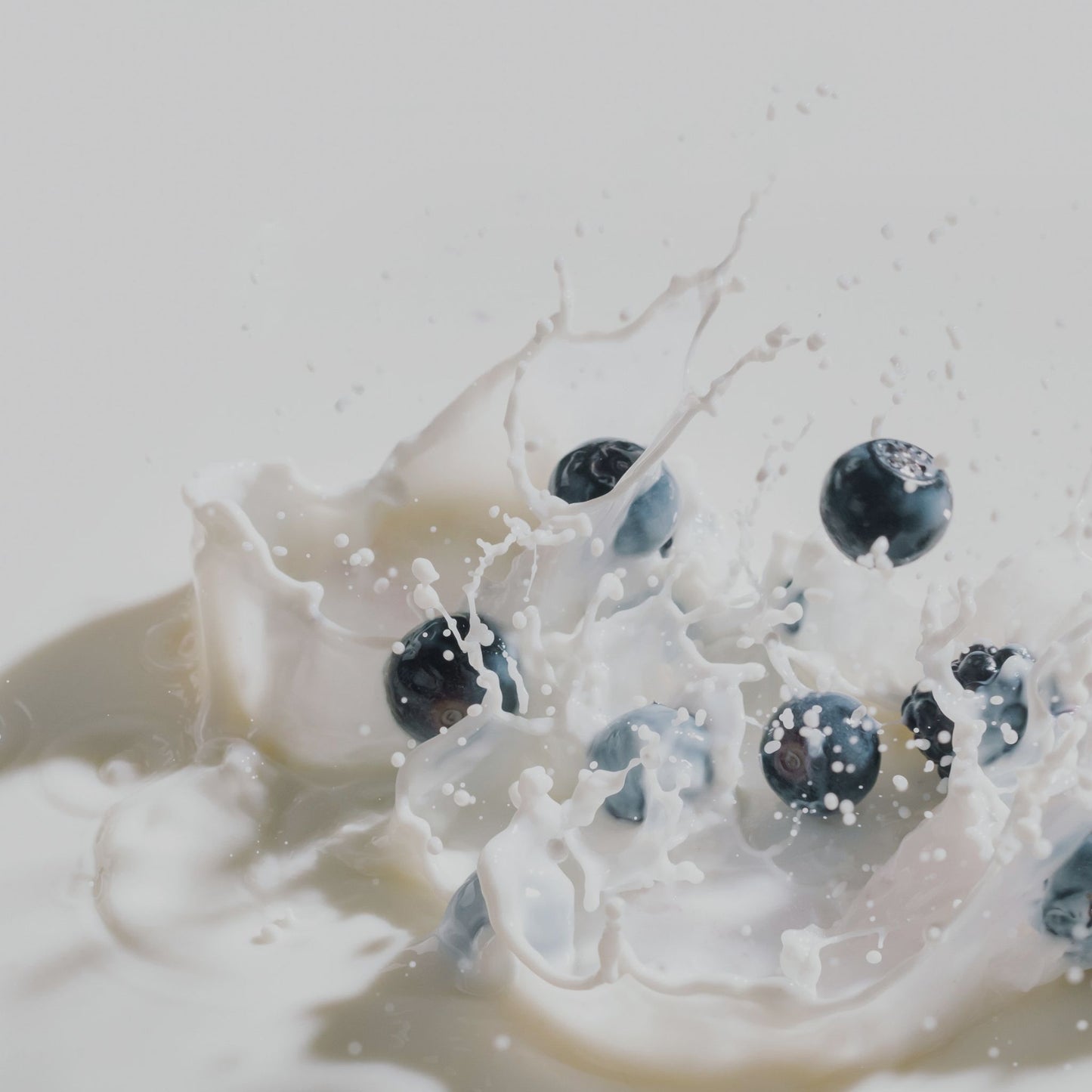 ARANDANO & MILK